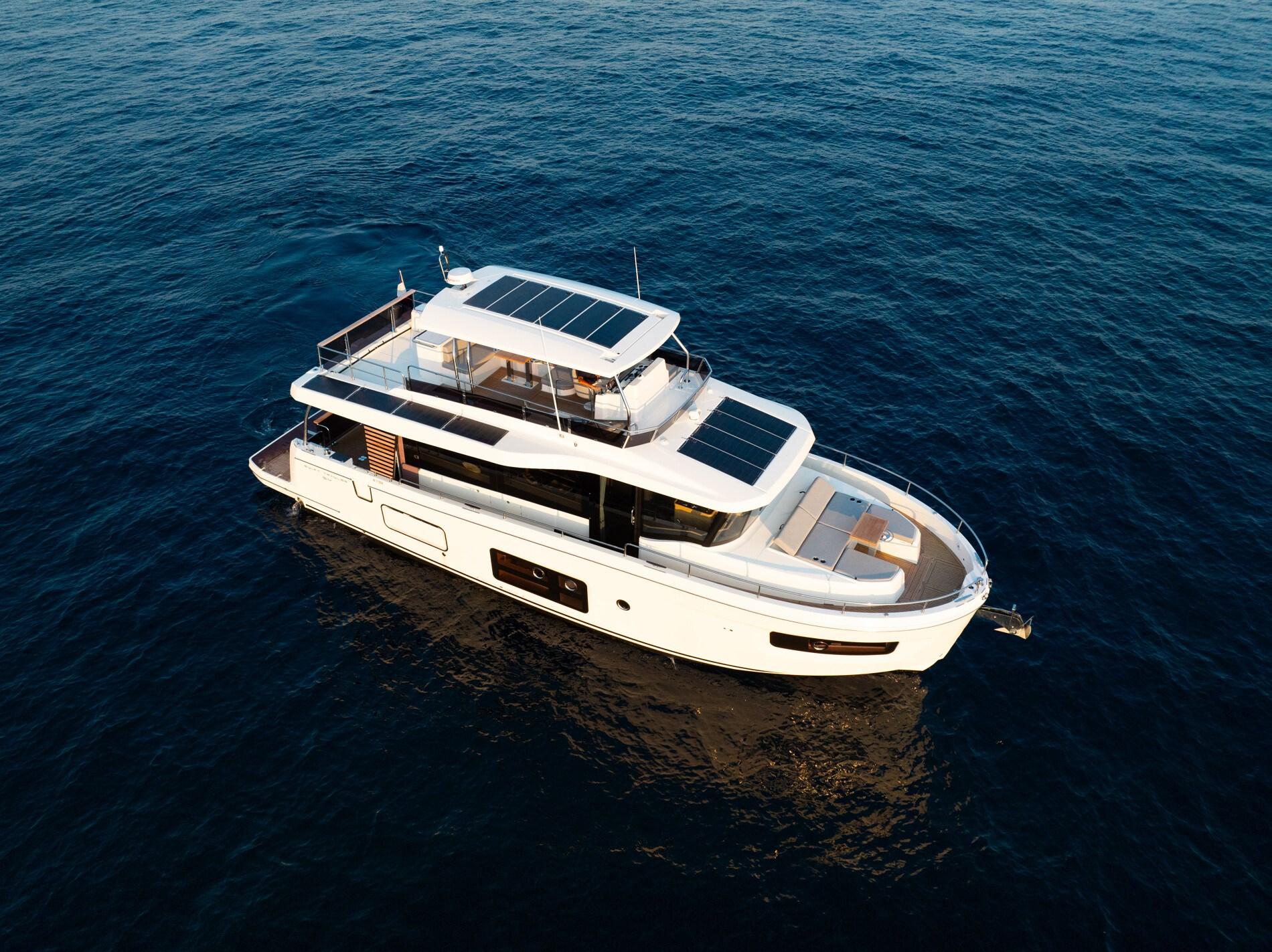 5 Hot New Boat Models from the Miami Boat Show 2025 thumbnail