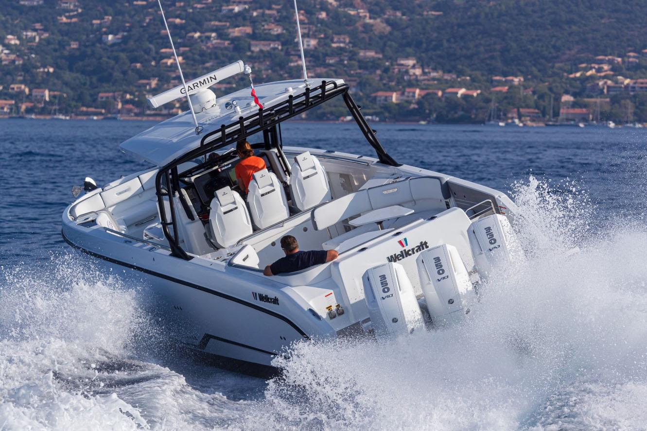 Wellcraft 38 T-Top Review: Up-Seating The Competition!